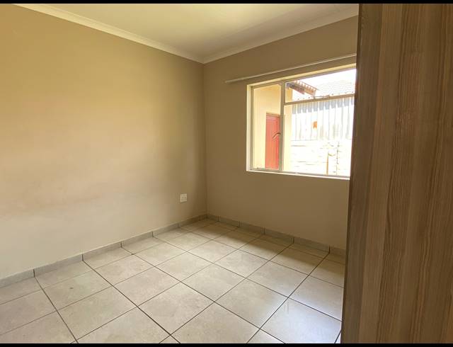 3 BEDROOM HOUSE FOR SALE IN WATERKLOOF EAST